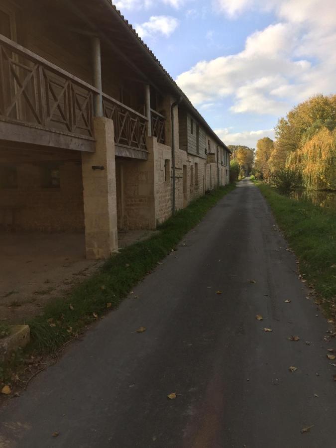 Relais de la Venise verte Coulon Buitenkant foto