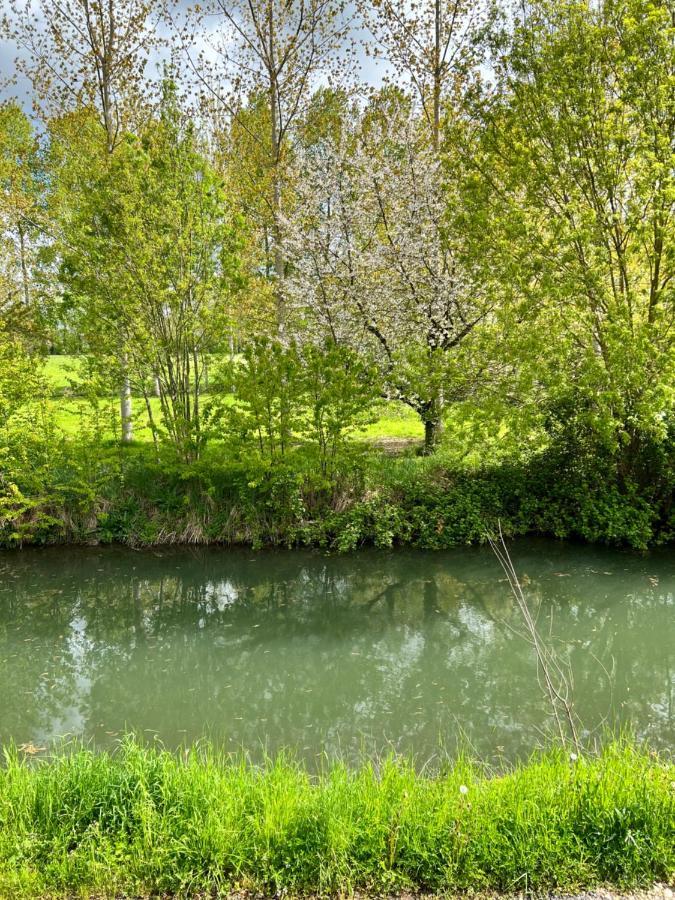 Relais de la Venise verte Coulon Buitenkant foto